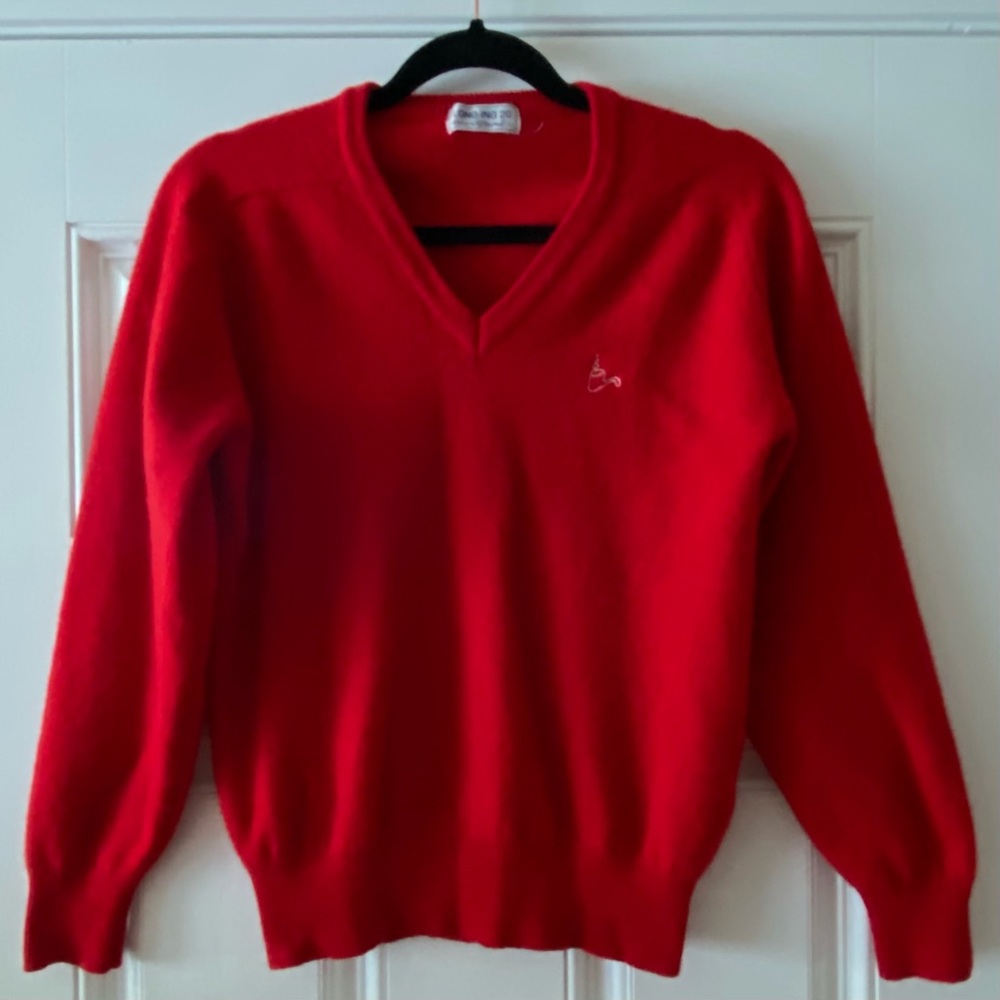 LONG-ING 20 LICENSED BY TROY BROS. VINTAGE RED SWEATER,MADE FOR JAPAN,RARE FIND